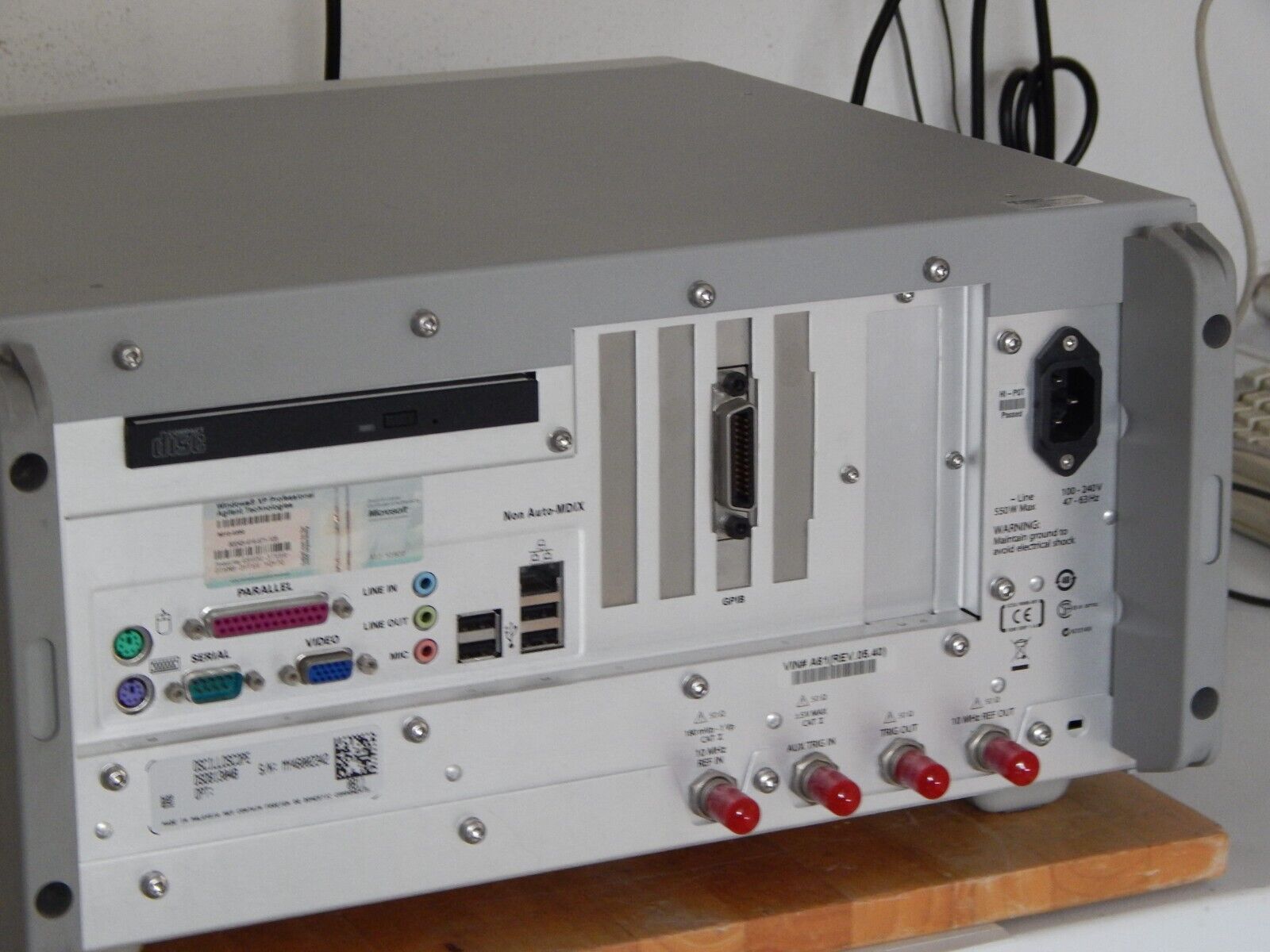 Agilent DSO81304B Digital Signal Oscilloscope 13GHz, 40 GSa/s (DSO81304A) Agilent DSO81304B Digital Signal Oscilloscope 13GHz, 40 GSa/s (DSO81304A)
